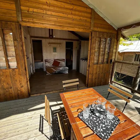 캠프장 La Source *